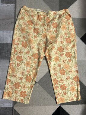 Tommy‎ Bahama Yellow/Orange/Green Floral Print Capris Women's Size 16